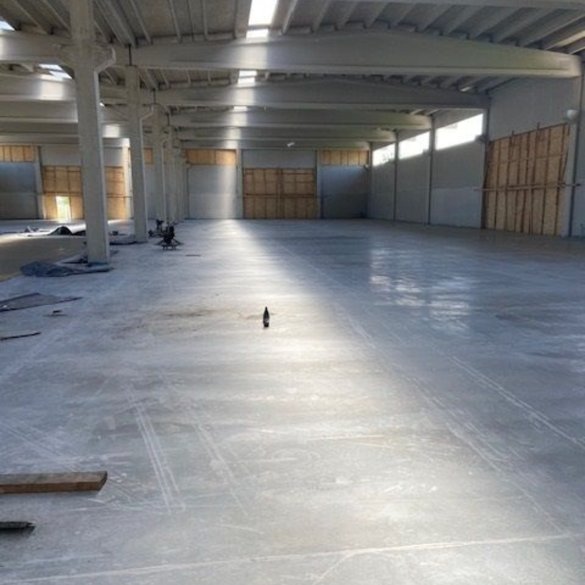 Pavimentazione per stabilimento di azienda di imballaggio e confezionamento