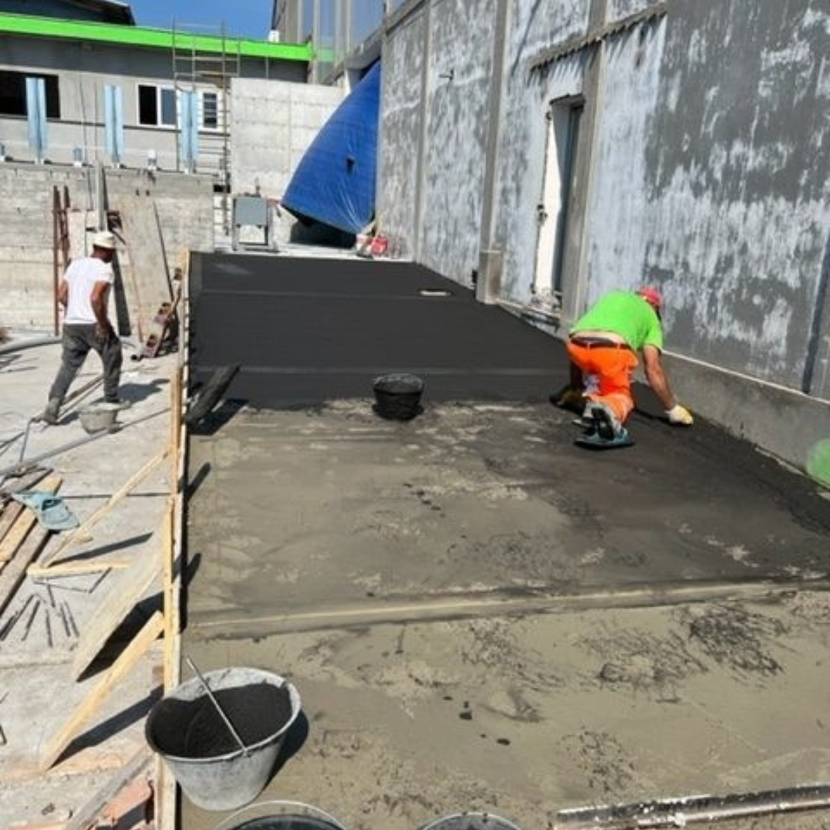 Pavimentazione e banchine di carico per azienda logistica